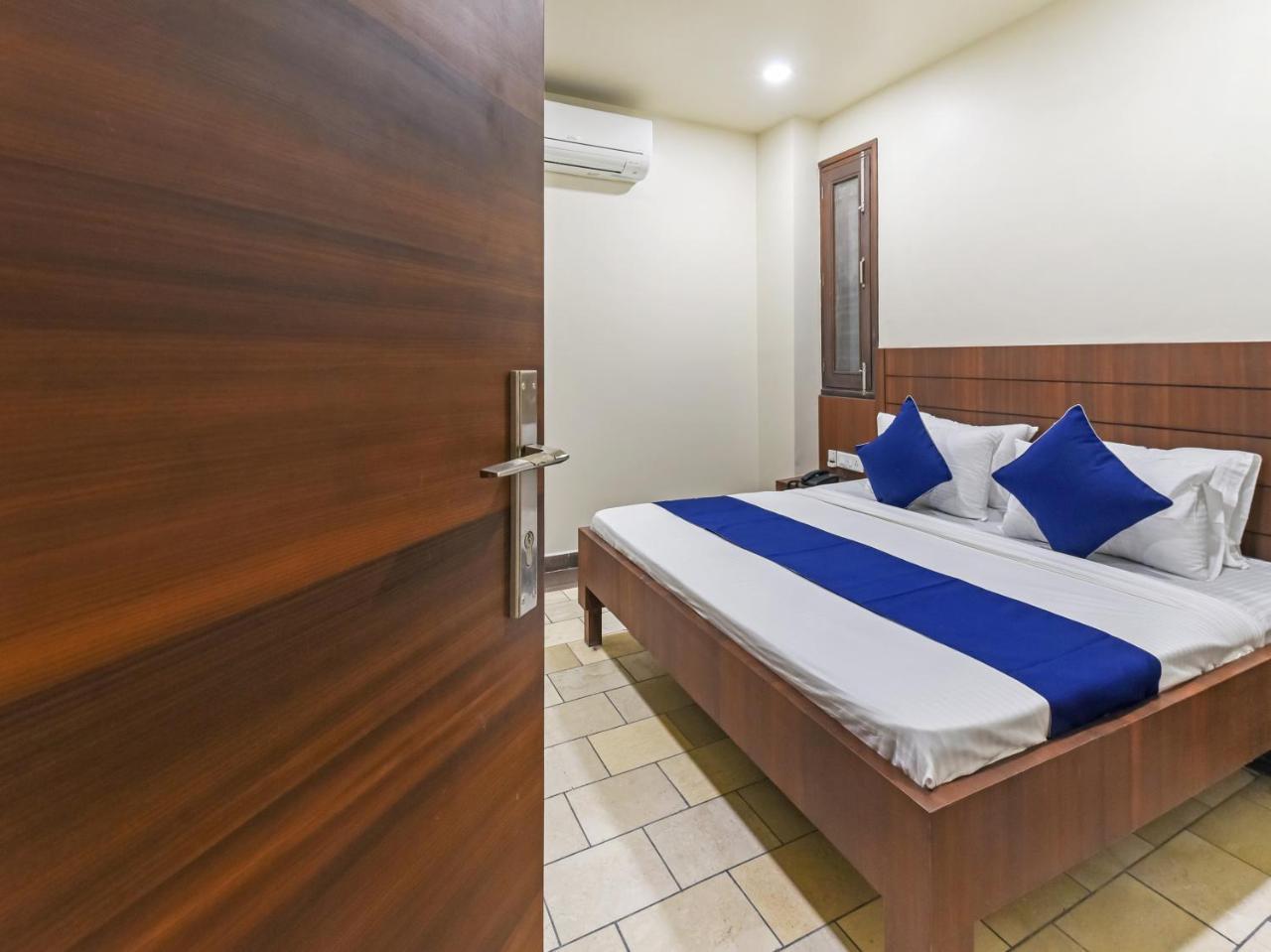 Fabexpress Marigold I Hotell New Delhi Exteriör bild