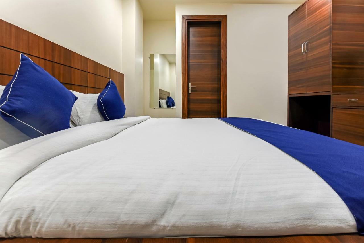 Fabexpress Marigold I Hotell New Delhi Exteriör bild