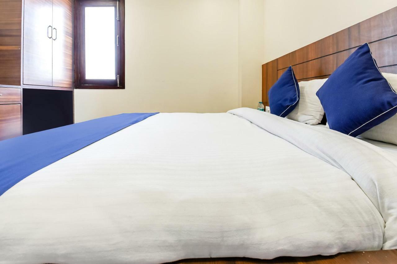 Fabexpress Marigold I Hotell New Delhi Exteriör bild